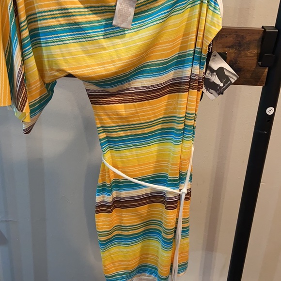 Dress - Picture 7 of 7